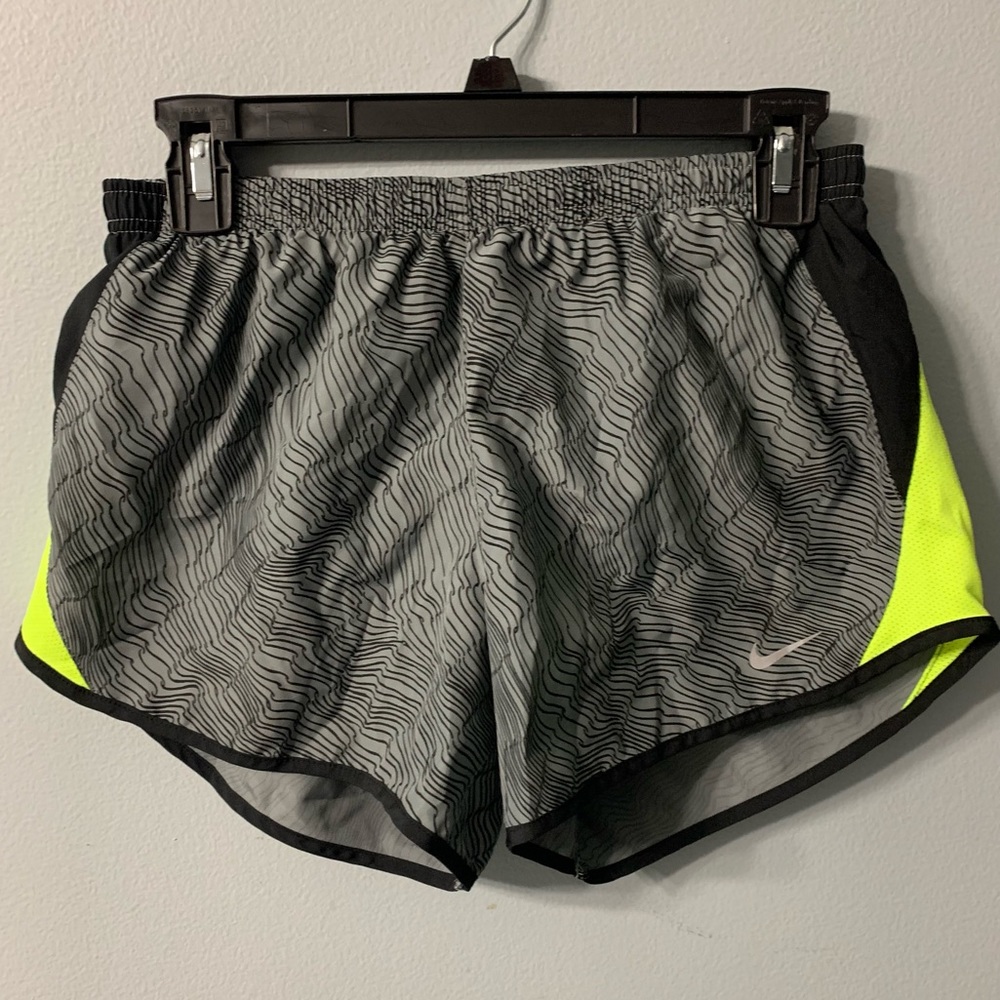 Nike Dri-Fit S Running Shorts Size Small with Drawstring, Key Pocket and Liner